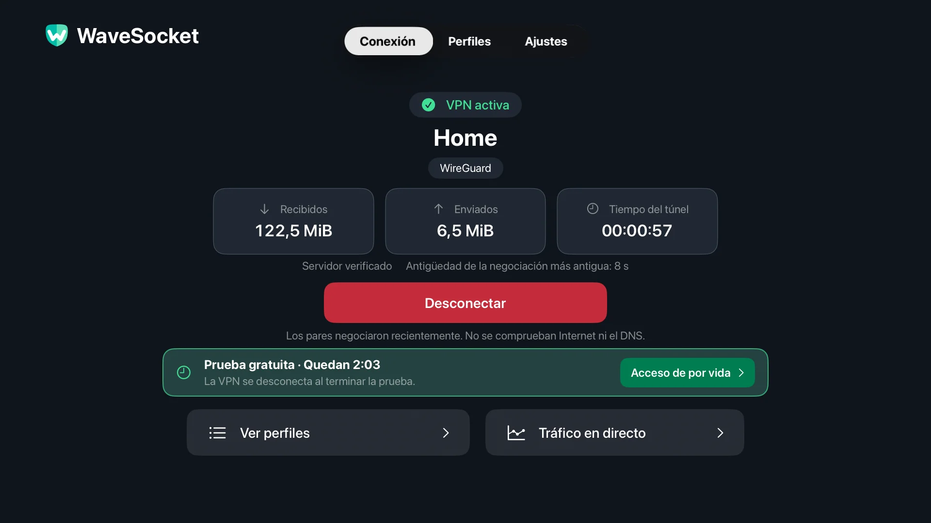 Pantalla de conexión WaveSocket: perfil de inicio, estado de VPN, verificación de pares, totales de transferencia y desconexión.